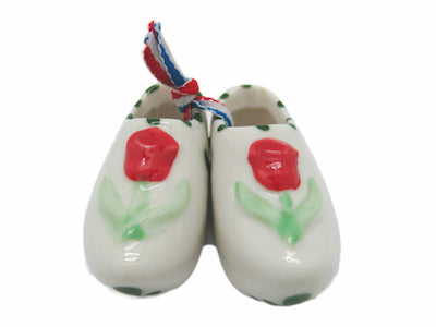 SKU: D2837 | DZ/EA Cost: 3.39/3.59 | SHOE PR:EMBOSS TULIP/RED 3.75