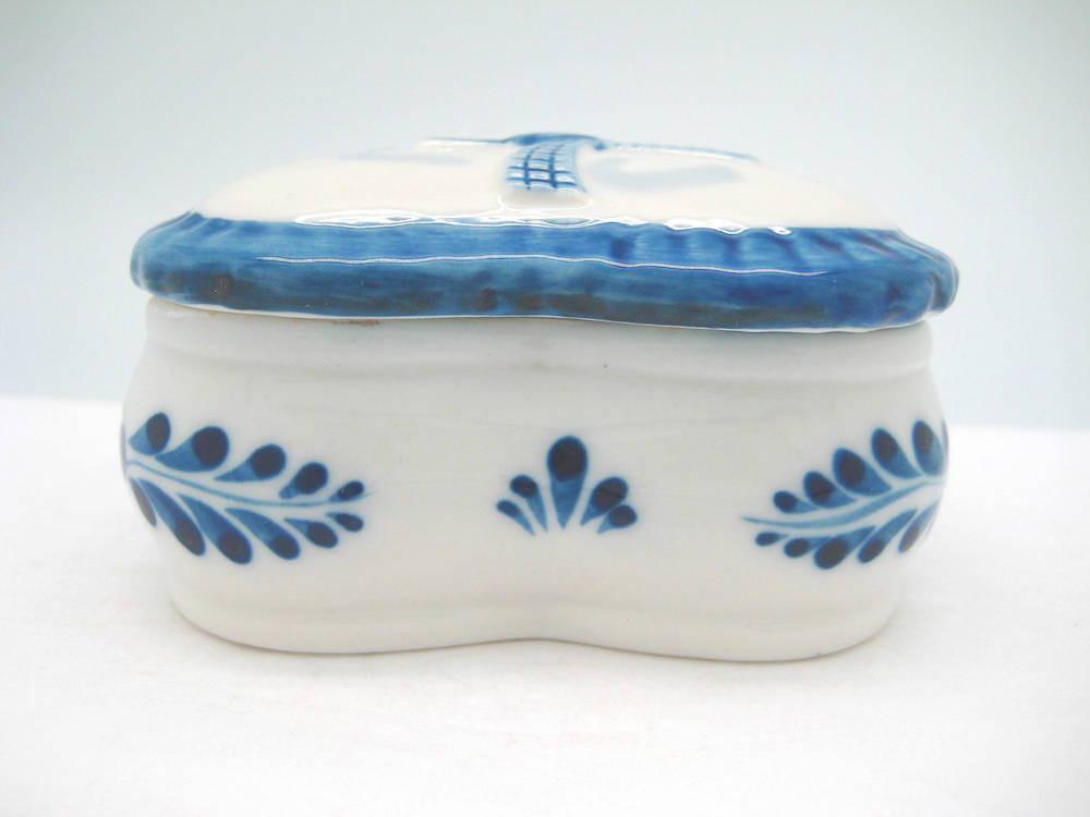 Delft Blue & White Ring Box Embossed Windmill Design - Delft Blue, Dutch, Home & Garden, Jewelry Holders, PS-Party Favors, Windmills - 2 - 3 - 4