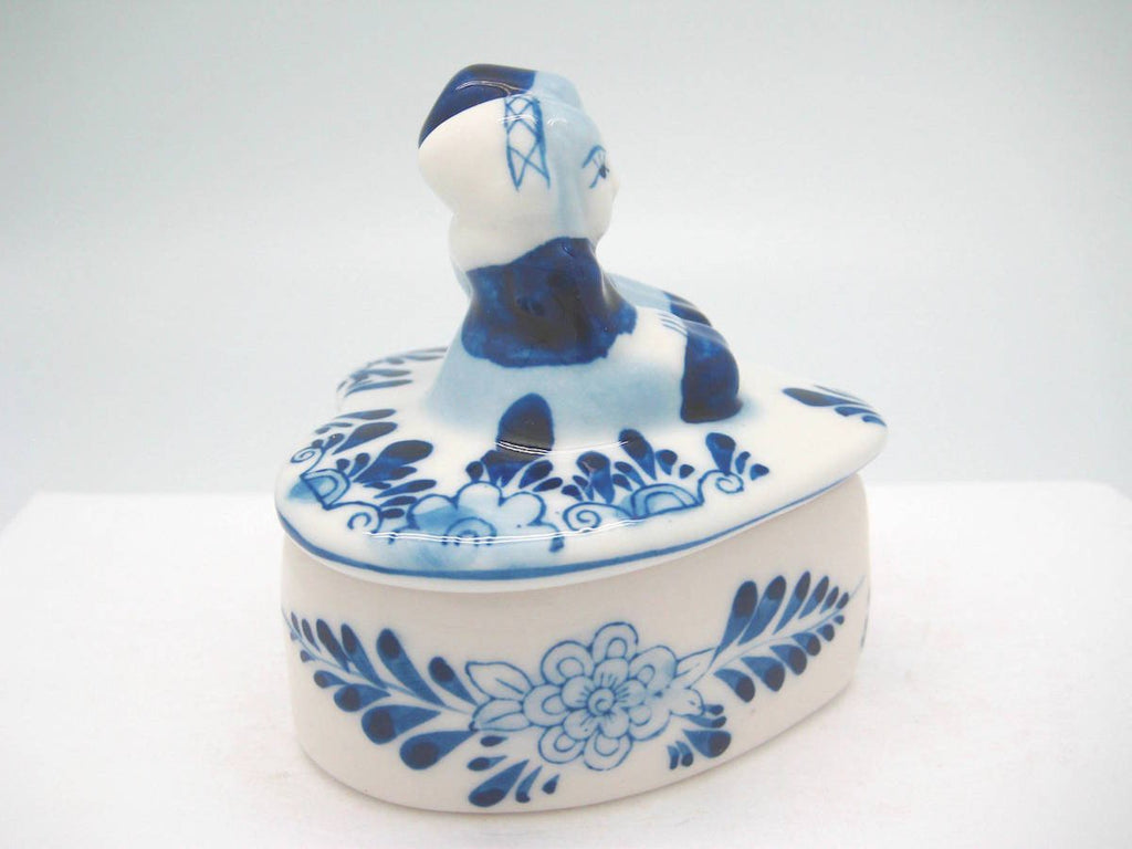 Kissing Couple On Blue and White Ring Box - Home & Garden, Jewelry Holders, PS-Party Favors - 2 - 3 - 4 - 5 - 6