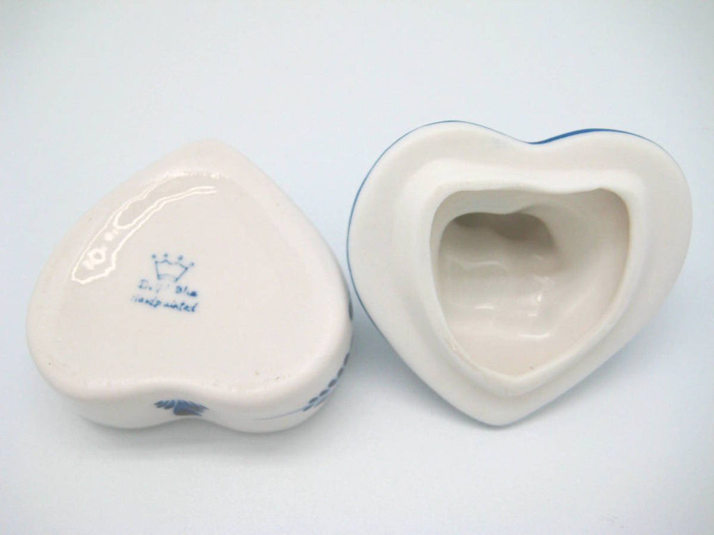 Kissing Couple On Blue and White Ring Box - Home & Garden, Jewelry Holders, PS-Party Favors - 2