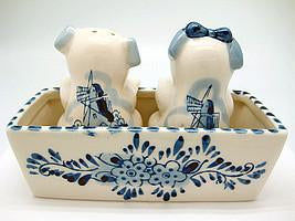 Pig Pepper and Salt Shakers: Pigs - AN: Pigs, Below $10, Ceramics, Collectibles, Delft Blue, Dutch, Home & Garden, Kitchen Decorations, S&P Sets, Tableware, Top-DTCH-A, Under $10 - 2