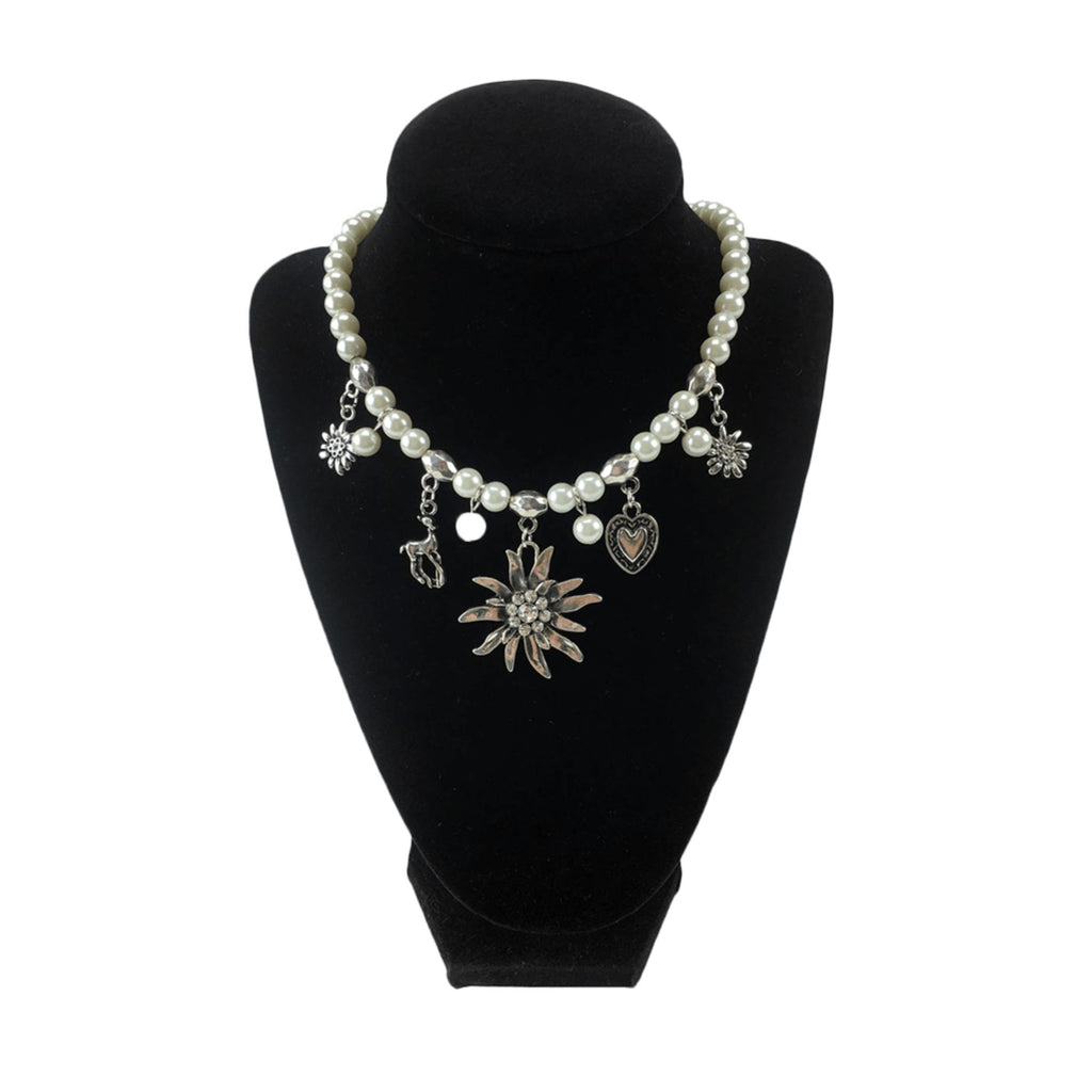 J132: JEWELRY: PEARL NECKLACE/EDEL.