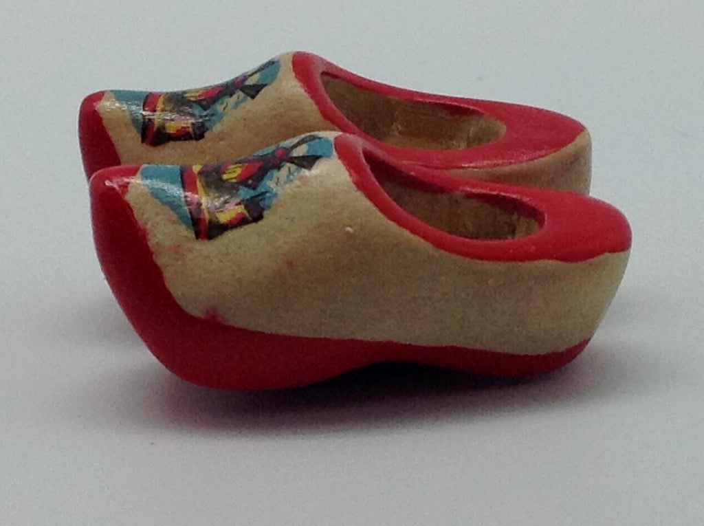 Wooden Shoes with Red Trim Magnetic Gift - 1.5 inches, 2.5 inches, Collectibles, CT-600, Decorations, Dutch, Home & Garden, Kitchen Magnets, Magnets-Refrigerator, Natural, Netherlands, PS-Party Favors, PS-Party Favors Dutch, Size, Top-DTCH-A, Tulips, wood, Wooden Shoes - 2