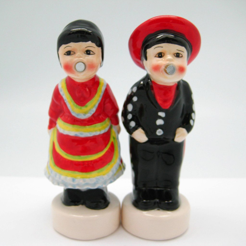 Collectible Magnetic Salt & Pepper Sets Mexican - Below $10, Collectibles, Decorations, Home & Garden, Kissing Couple, Kitchen Decorations, Mexican, PS-Party Favors, S&P Sets, S&P Sets-Magnetic, S&P Sets-Mexican, Tableware - 2