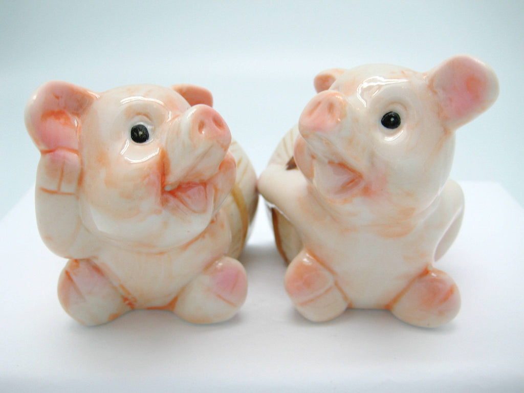 Unique Salt & Pepper Pigs In Barrel - AN: Pigs, Collectibles, Decorations, General Gift, Home & Garden, Kitchen Decorations, PS-Party Favors, S&P Sets, S&P Sets-General Gift, Tableware - 2 - 3