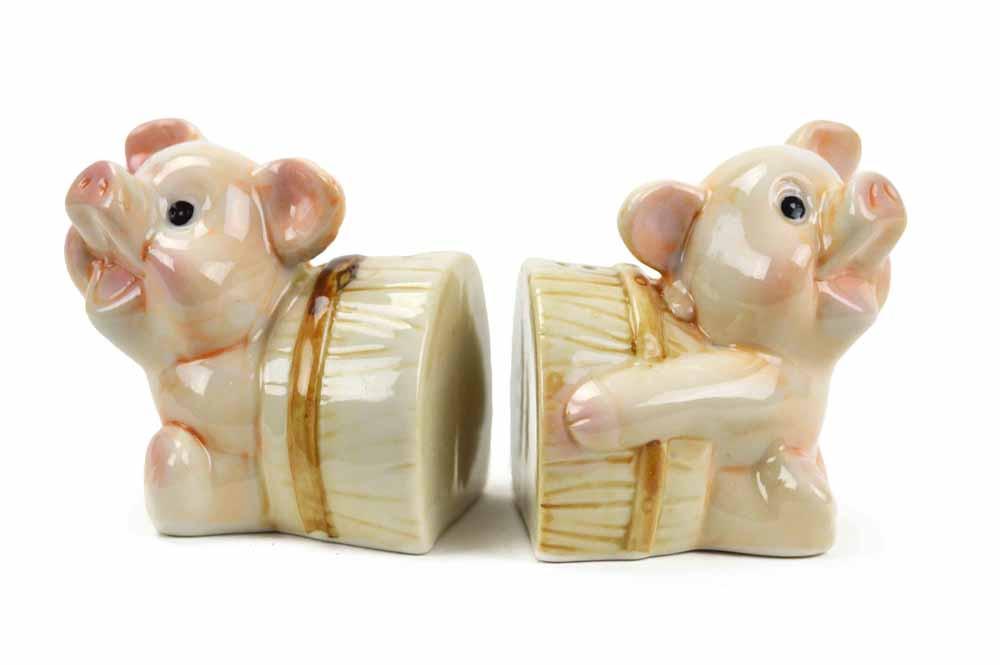 Unique Salt & Pepper Pigs In Barrel - AN: Pigs, Collectibles, Decorations, General Gift, Home & Garden, Kitchen Decorations, PS-Party Favors, S&P Sets, S&P Sets-General Gift, Tableware