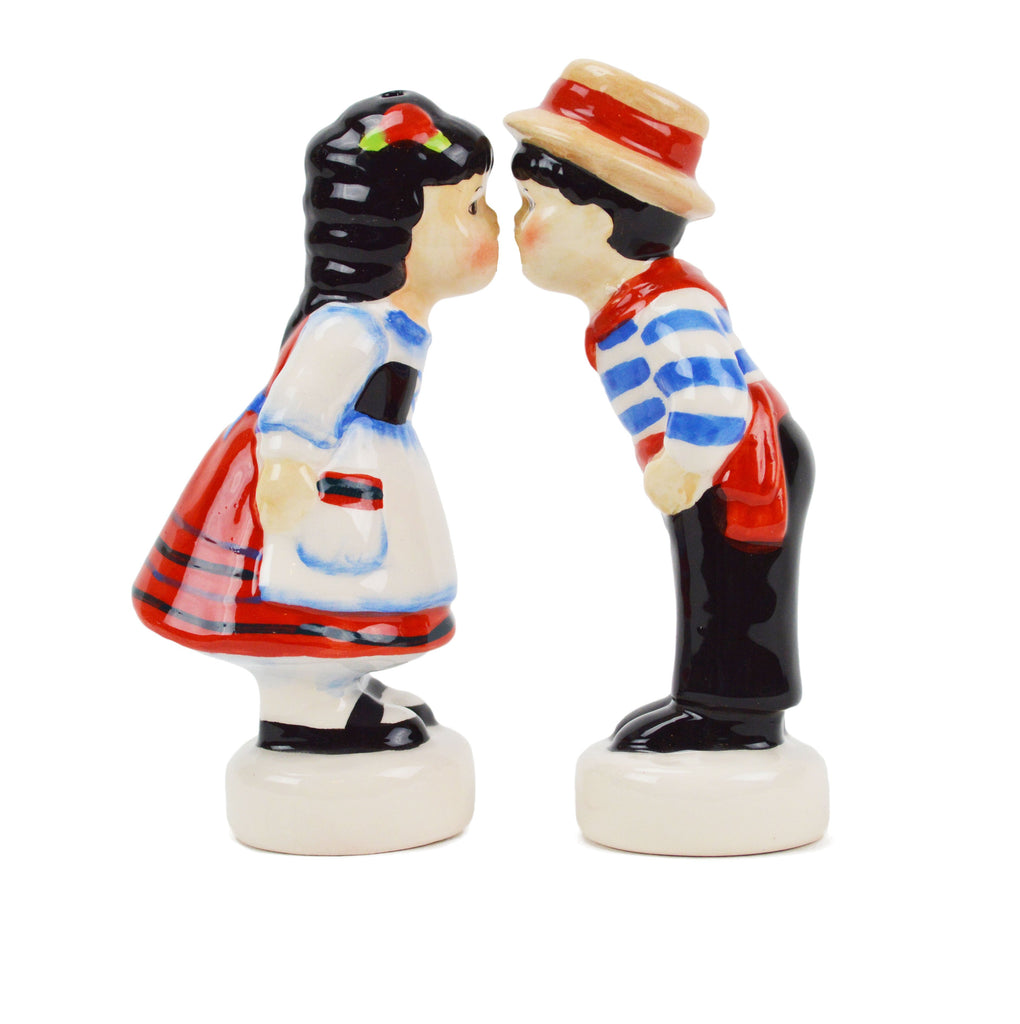 Italian Gift Idea with Italy Kissing Couple S&P Set - Below $10, Collectibles, Home & Garden, Italian, Kissing Couple, Kitchen Decorations, Mexican, New Products, NP Upload, PS-Party Favors, S&P Sets, S&P Sets-Italian, Tableware, Yr-2017