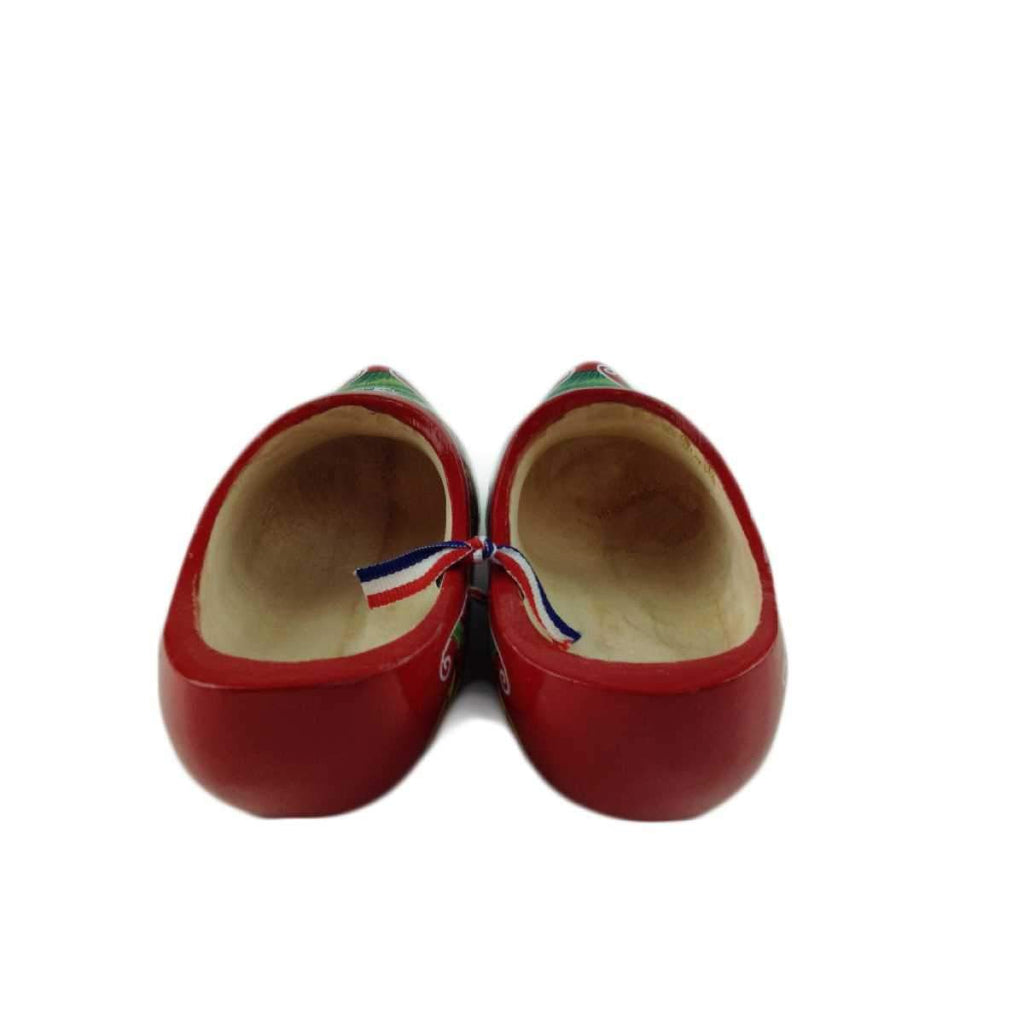 W273: WOOD SHOE DECO:RED 4.25IN